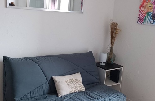 Moulin a Vent Apartment | Appartement Meublé Lumineux à 15 min des Plages