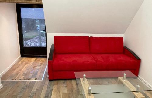 Fontaine-Chaalis Apartment | APPARTEMENT MODERNE DANS FERME DU 13éme SIECLE