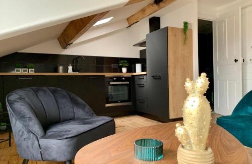 Chateauvert Apartment | Appartement moderne avec climatisation , proche du centre ville