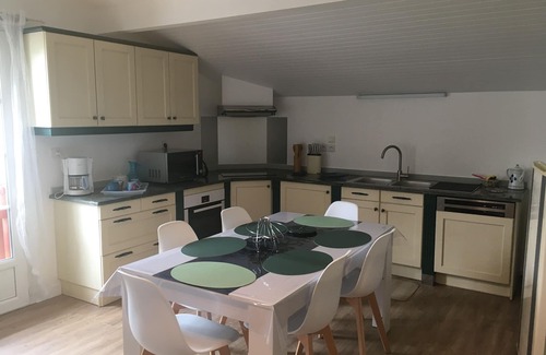 Villefranque Apartment | Appartement Neuf de 100m2 Indépendant Situé Entre Océan et Montagne