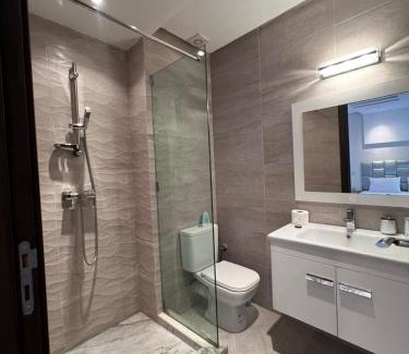 Oulad Khallouf Apartment | Appartement neuf & moderne avec clim, piscine & balcon,Proche Jemaa el-Fna & Guéliz