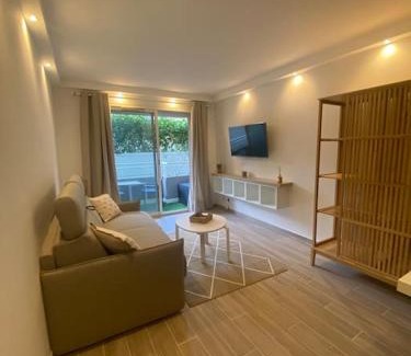 Pointe Croisette Apartment | Appartement neuf Pointe Croisette, 50 m de la mer