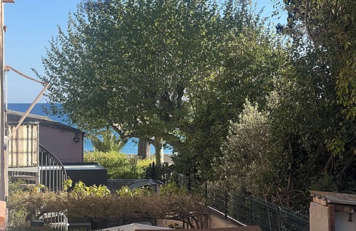 Les Sablettes Apartment | Appartement Pieds Dans Leau