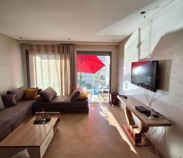 Pont Blondin Apartment | Appartement piscine front de mer