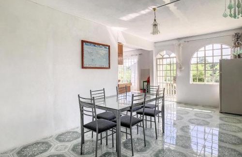 Calodyne House | Appartement privatif ou location de chambres - Villa Lotus Paradise