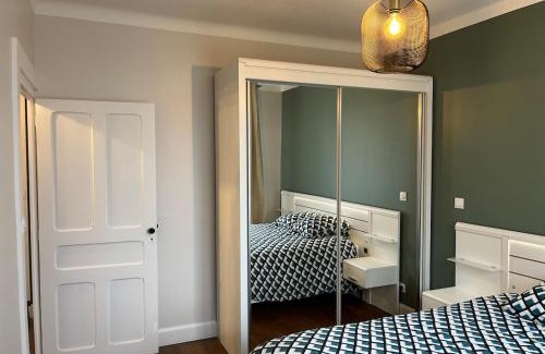 Parthenay Apartment | Appartement Quartier Jardin Public