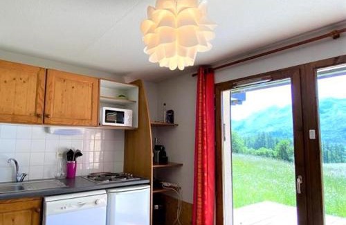 La Joue du Loup Apartment | Appartement rénové 6 pers, terrasse, parking, local ski - FR-1-504-150