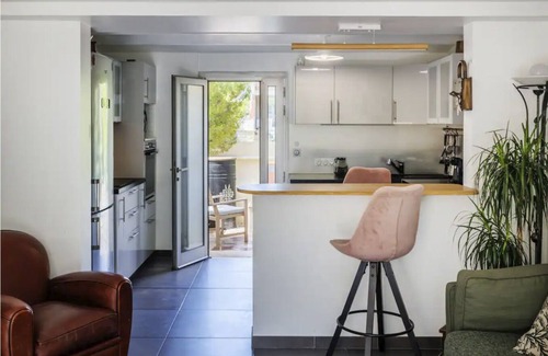 Chanot - Stade Velodrome Apartment | Appartement Rez-de-jardin, Parking, Parc Chanot, Métro, Stade Vélodrome