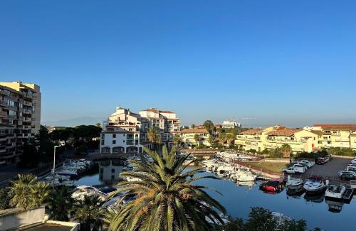 Le Port Apartment | Appartement studio vue sur la Marina