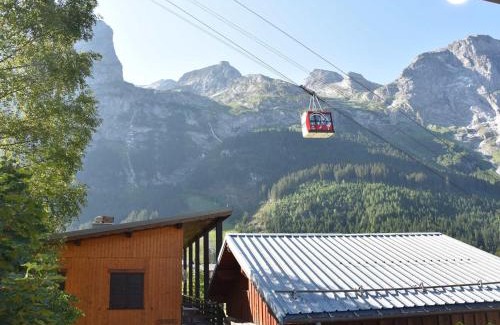 Pralognan-la-Vanoise Apartment | Appartement spacieux 4 pièces, proche commerces et téléphérique, idéal familles, Pralognan-la-Vanoise - FR-1-464-156