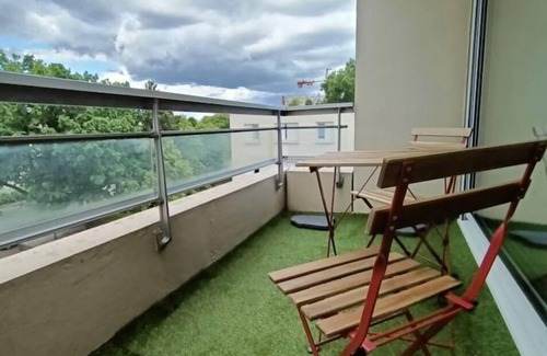 Saint-Jacques-de-la-Lande Apartment | Appartement Sans vis a vis à 2 min de la Rocade