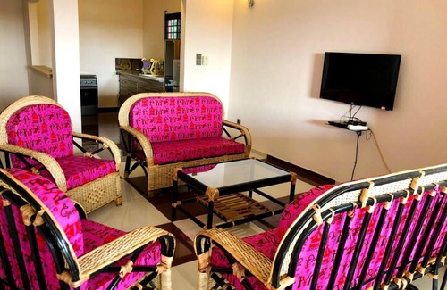 Porto-Novo Apartment | Appartement spacieux à Porto-Novo avec piscine partagée
