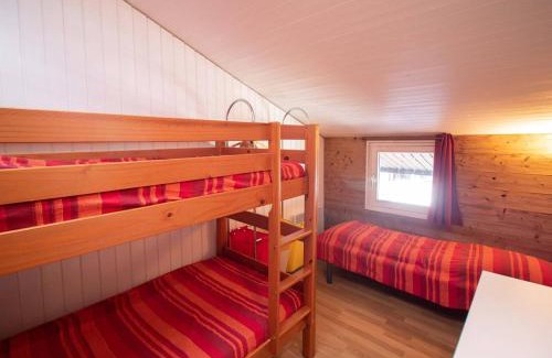 Les Avanchers-Valmorel Apartment | Appartement spacieux à Valmorel, 11 couchages, 4 Pièces, casier à skis - FR-1-291-749