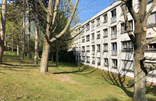 Chatenay-Malabry Apartment | Appartement Studio Calme Tout Équipé
