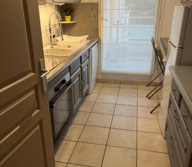 Les Baumettes Apartment | Appartement T2, 55M2, meublé, piscine