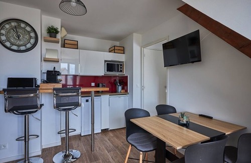 Cabourg Apartment | Appartement T2 Dans Résidence Calme et Verdoyante Près de la mer