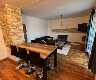 Poussots Apartment | Appartement T2 rénové facultés 5 voyageurs