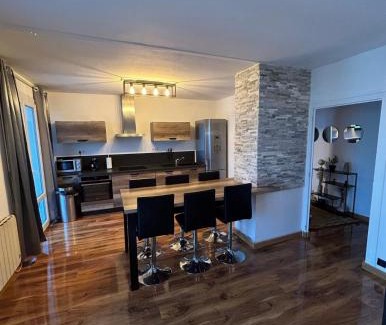 Poussots Apartment | Appartement T2 rénové facultés 5 voyageurs