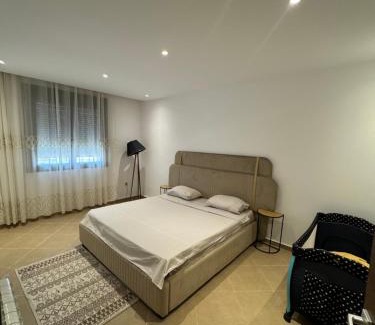Bir El Djir Apartment | Appartement t4 luxueux avec parking