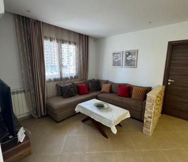 Bir El Djir Apartment | Appartement t4 luxueux avec parking
