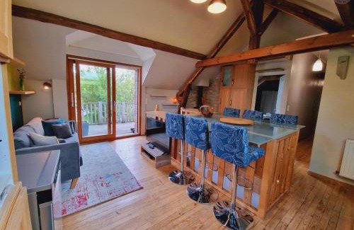 Orsinval Apartment | Appartement tout équipé dans un cadre naturel, proche du Parc Avesnois et commodités, jusqu'à 5 pers. - FR-1-510-189