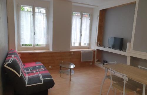 Salins-les-Bains Apartment | Appartement VanSuly