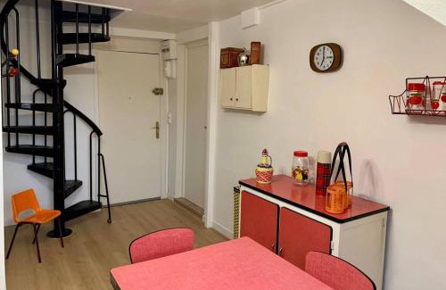 Pierrefonds Apartment | Appartement Vintage avec vue sur le château