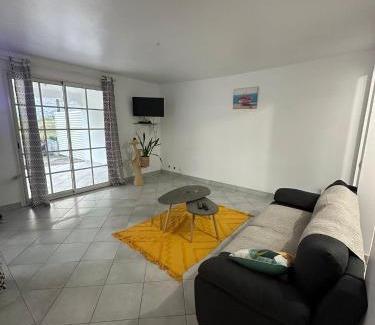 Capesterre-de-Marie-Galante Apartment | Appartement vue sur mer plein pied - 4 min de Capesterre de Marie Galante