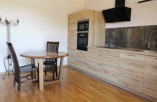 Razac-sur-l'Isle Apartment | Appartements de Vacances Vallée Verte. F2