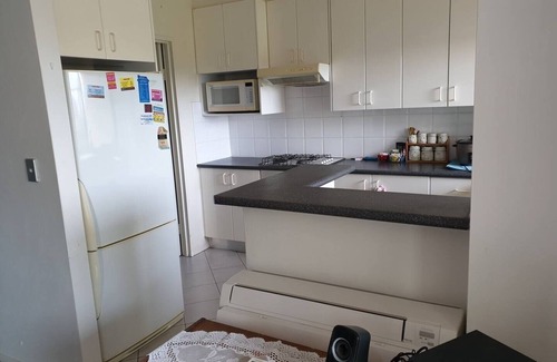 Macquarie Park Apartment | Appartment in Macquarie Gardens with tennis courts, gym, swimming Pool and sauna