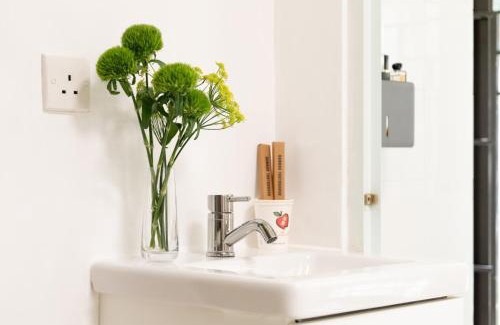 Causeway Bay House | Apple lnn Causeway Bay