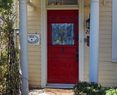 Old Town Historic District Bed & Breakfast | Apple Tree Historic B&B
