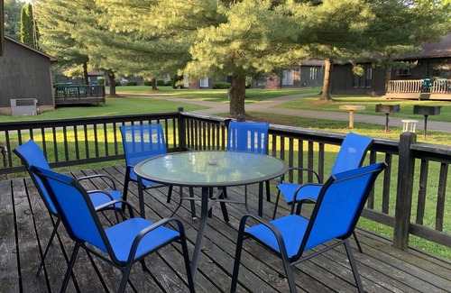 Apple Valley Condo | Apple Valley Lake, Pools and Beaches! Guest passes available for small fee.