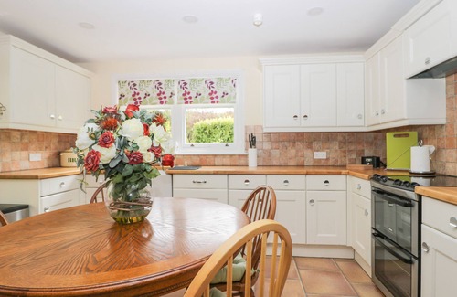 Cloughton House | APPLEGARTH, pet friendly, character holiday cottage in Cloughton