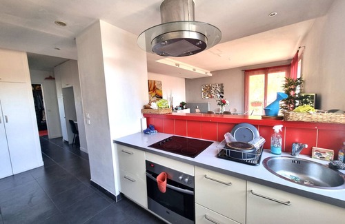 Saint-Maurice Apartment | Appt Cosy Porte Paris Bercy/Parc Floral de Vincennes + Parking