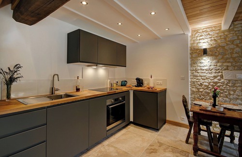 Challignac Apartment | Appt for 2 people in a small village to discover the cognac region