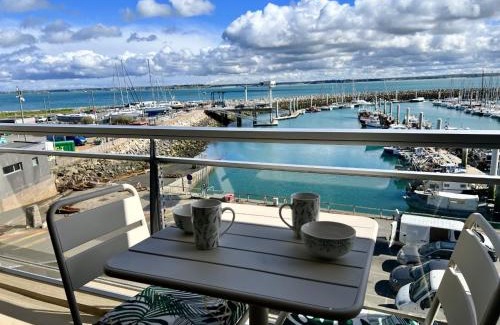 Saint-Cast-le-Guildo Apartment | Appt Vue Mer Exceptionnelle Triple Expo - 70m 2ch - Rénové