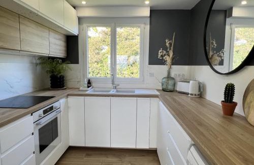 Saint-Cast-le-Guildo Apartment | Appt Vue Mer Exceptionnelle Triple Expo - 70m 2ch - Rénové