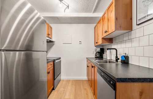East Kootenay Apartment | Après Adventure | Ski-In/Ski-Out | Toby Chairlift