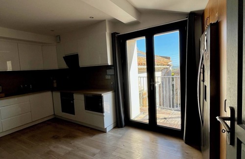 Neffies House | April' House Town house in Neffiès, sleeps 8. Pets welcome.