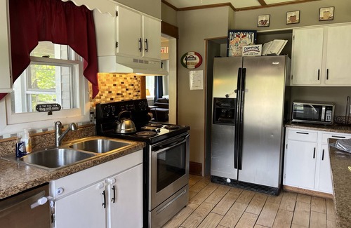 Oneonta House | Aprita Charming home under 5 minutes to All Star Village, quiet residential area