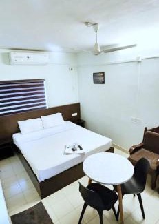 Perintalmanna Hotel | Apsara Residency