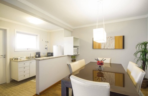 Vila Everest Apartment | Apt 02 Clean rooms in Jordan fields.