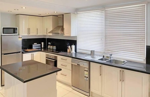 Armidale Apartment | Apt 1 Brightside Apartments - City Centre