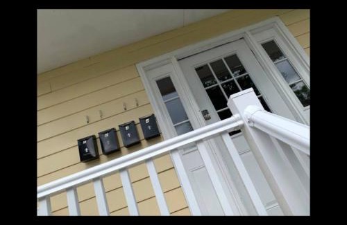 Masury House | Apt 2 The Mod Squad