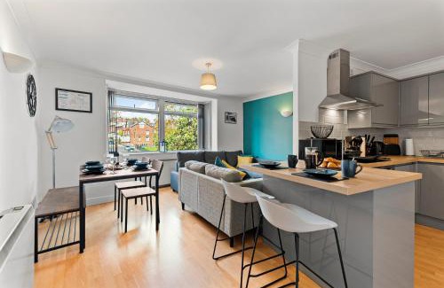 Leeds Apartment | Apt 6, Woodhouse Suite