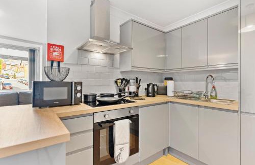 Leeds Apartment | Apt 6, Woodhouse Suite