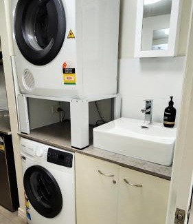 Brisbane Central Business District Apartment | Apt 9 The New Yorker