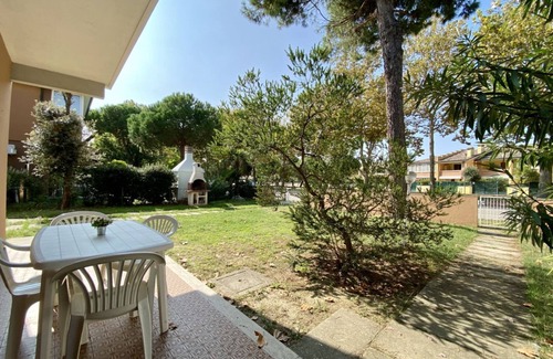 Lido delle Nazioni Villa | Apt. 900 meters from the sea with large garden, renovated kitchen and bathroom