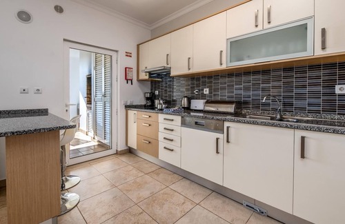 Lagos Apartment | Apt. Casa Ancora, with pool and 3m drive to the beach